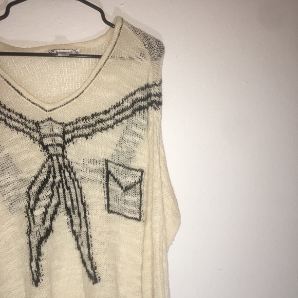 Wild Fox Distressed Sweater - Picture 2 of 4